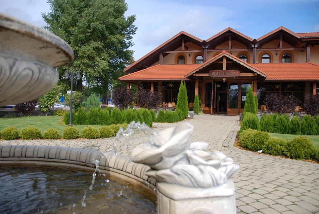 Hotel Ros Pisz Dış mekan fotoğraf